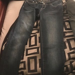 Selling clothes , shoes , workout clothes